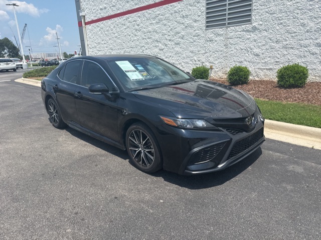 2024 Toyota Camry SE photo 2