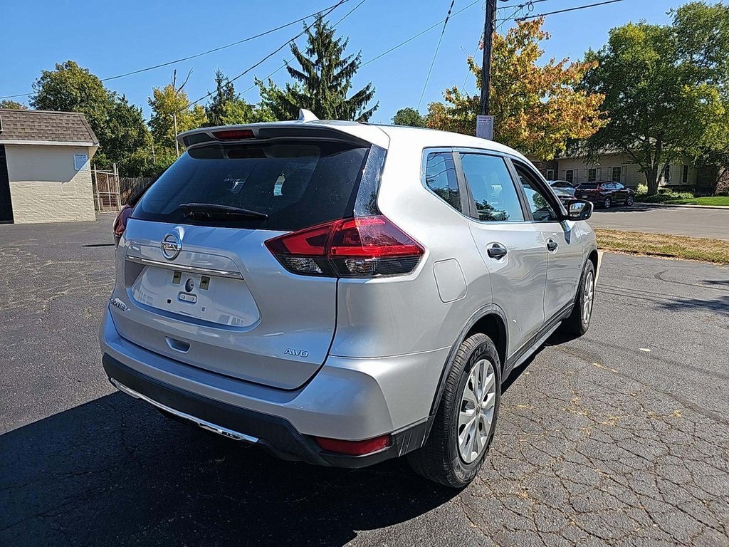 2018 Nissan Rogue S photo 8