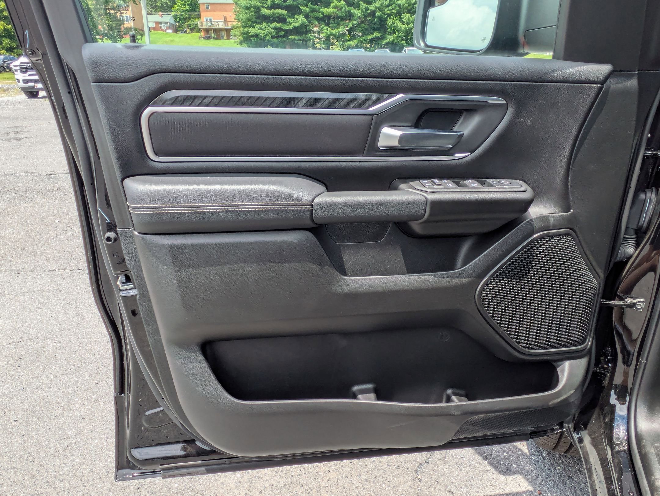 2025 Ram 1500 Big Horn photo 11