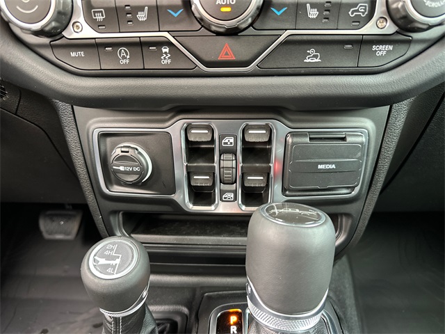 2025 Jeep Gladiator Sport photo 20