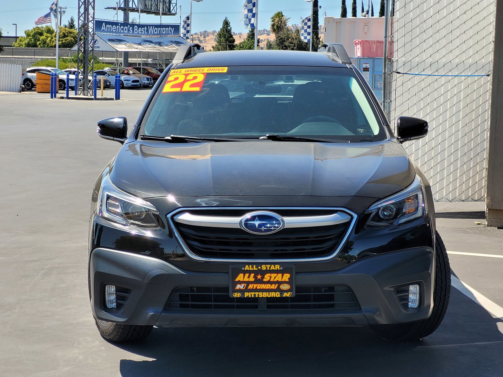 2022 Subaru Outback Premium photo 2