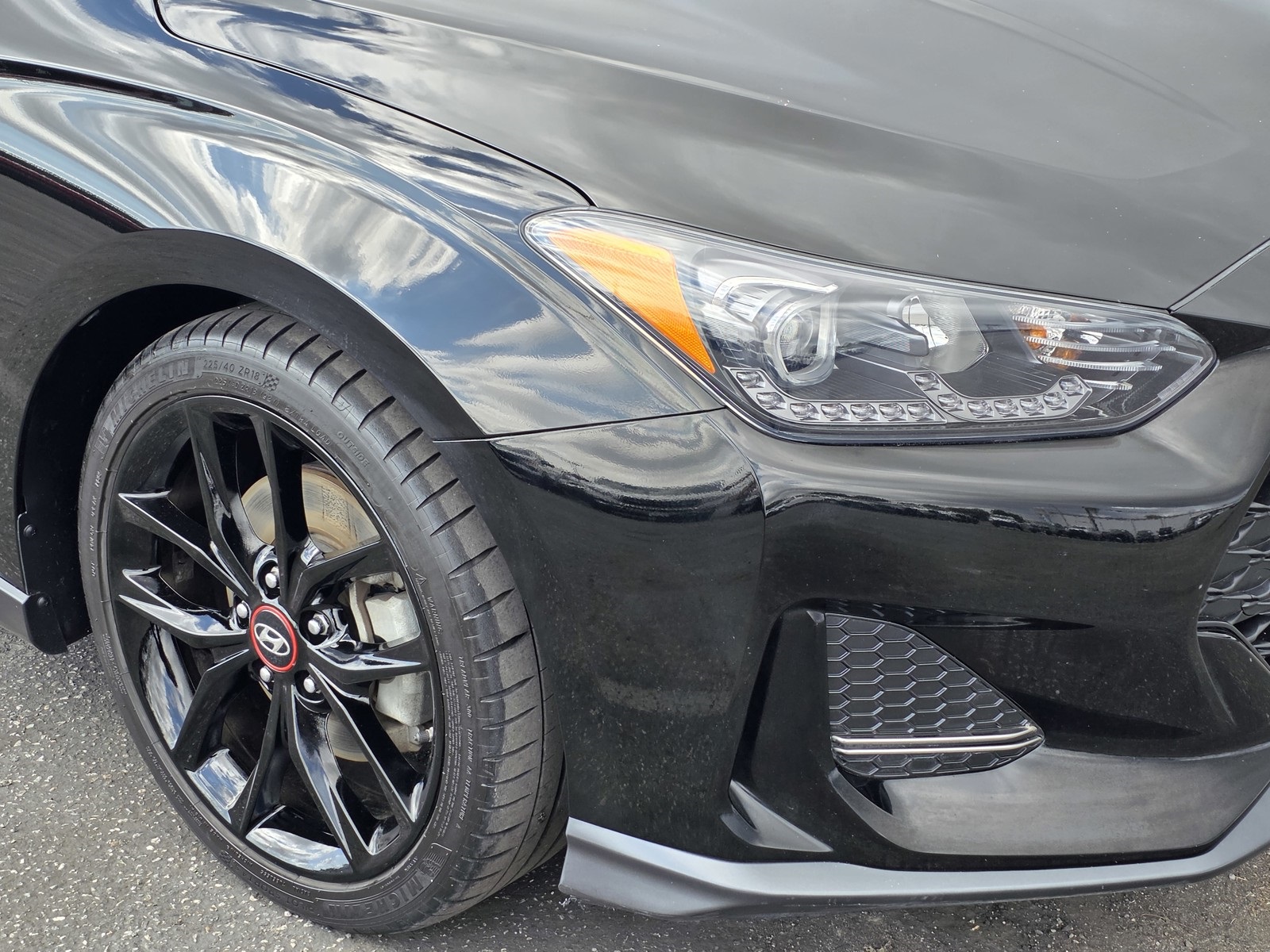 2019 Hyundai Veloster Turbo R-Spec photo 10