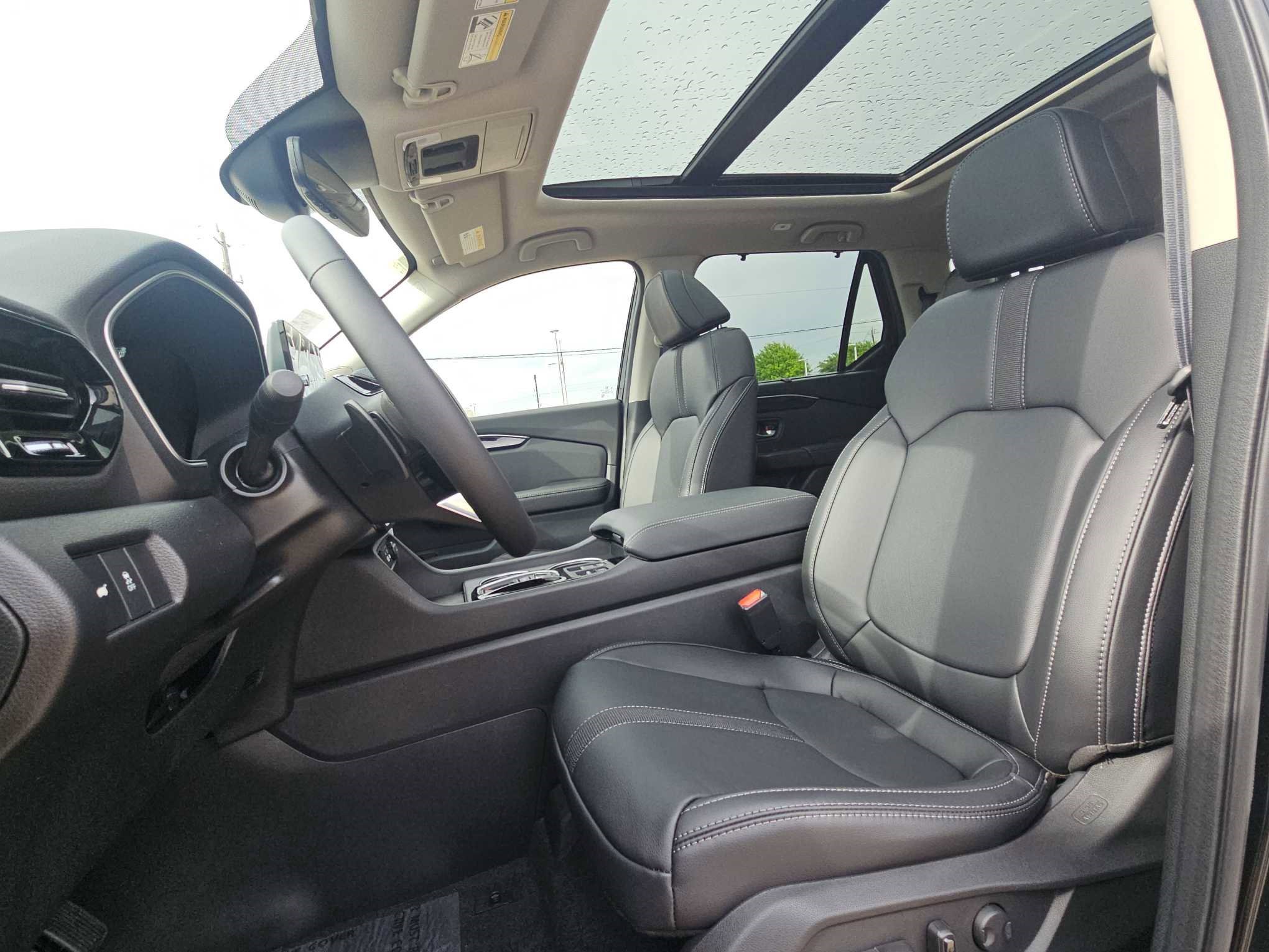 2025 Honda Pilot Touring photo 15