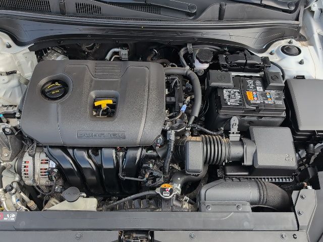 2024 Kia Forte LXS photo 17