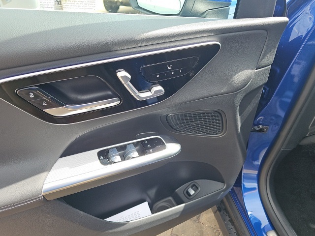2026 Mercedes Benz GLC 300 4MATIC photo 14