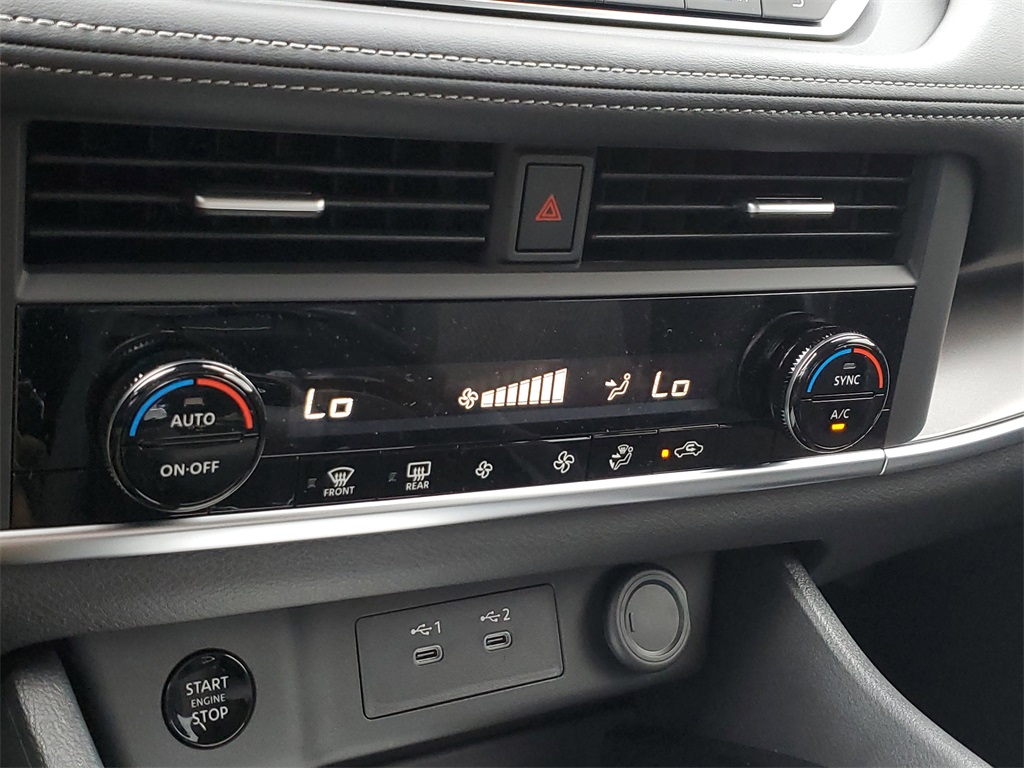 2026 Nissan Rogue SV photo 23
