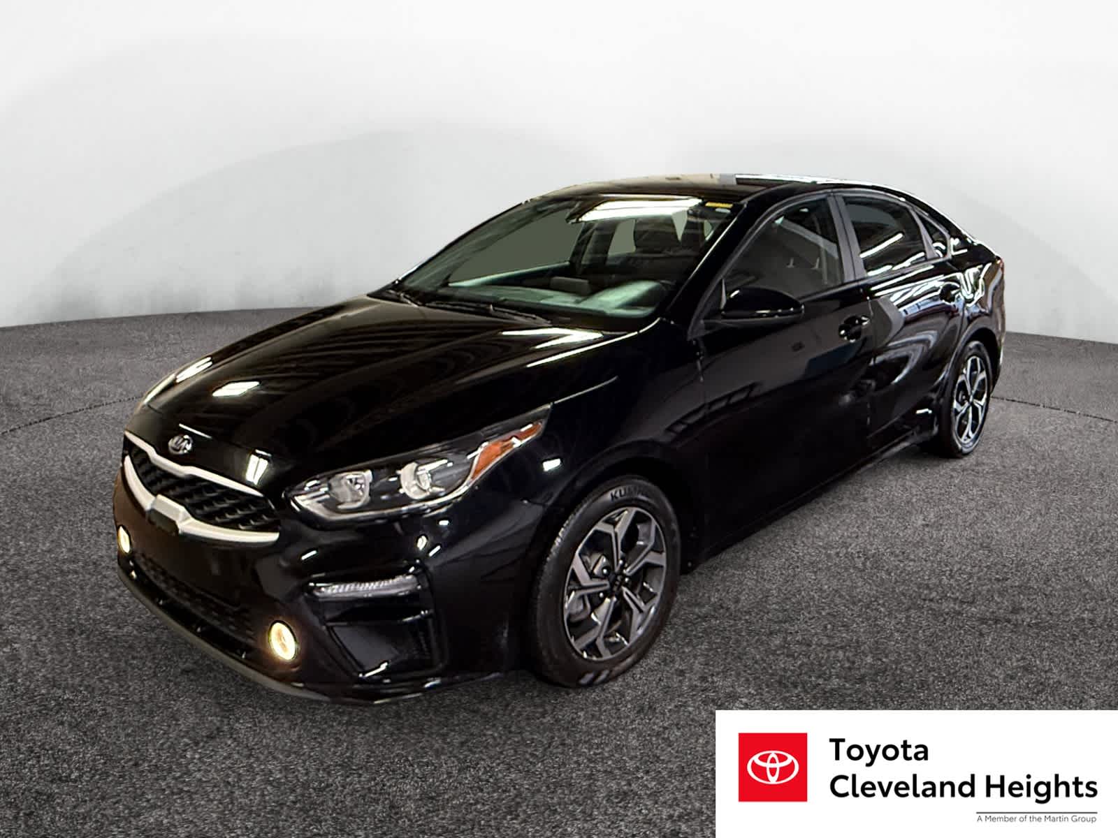 Used 2021 Kia Forte LXS with VIN 3KPF24AD7ME280686 for sale in Cleveland Heights, OH