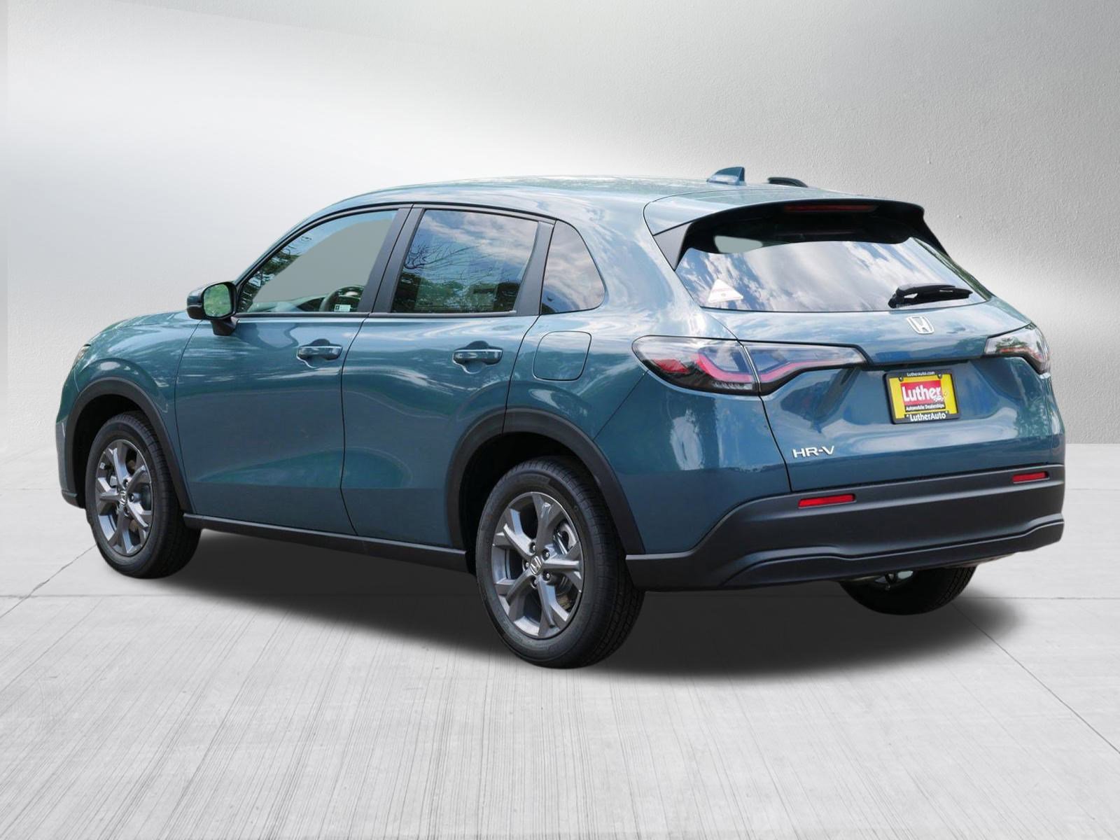 2026 Honda HR-V LX photo 5