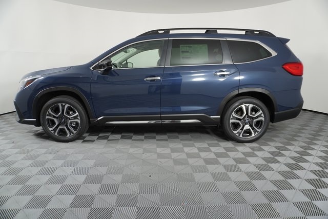 2025 Subaru Ascent Touring photo 3