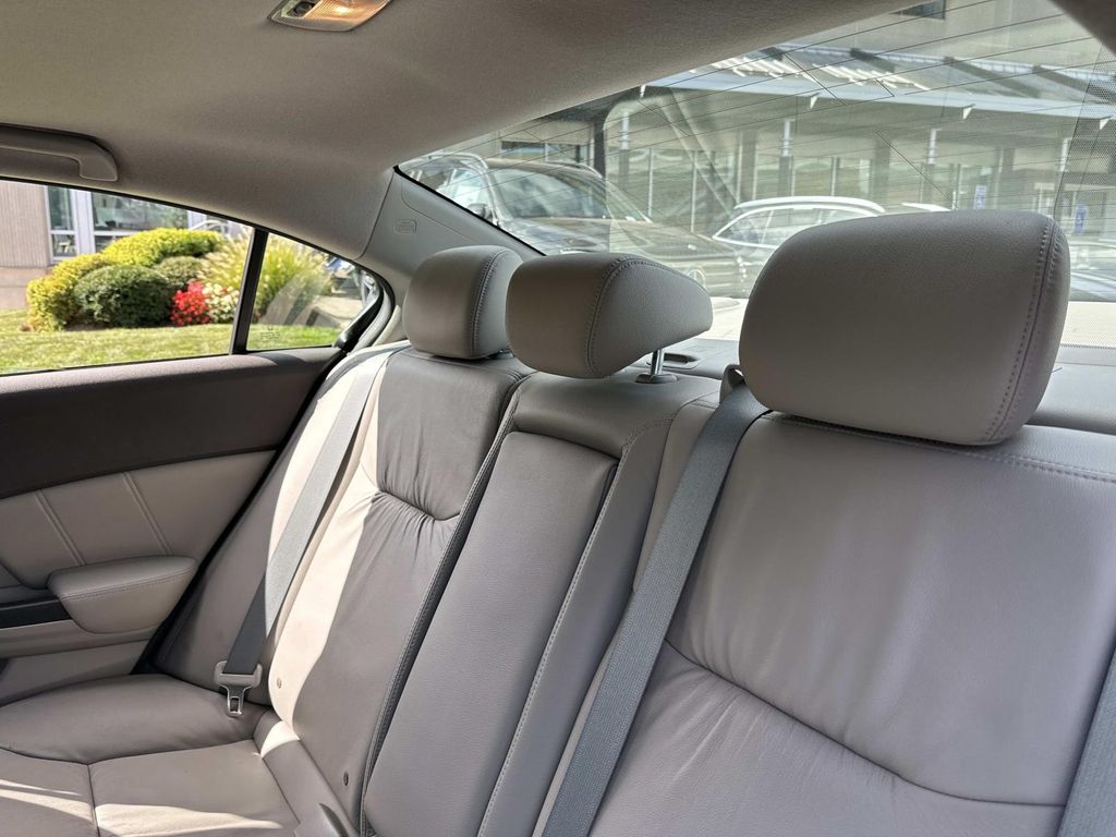 2012 Honda Civic EX-L photo 31