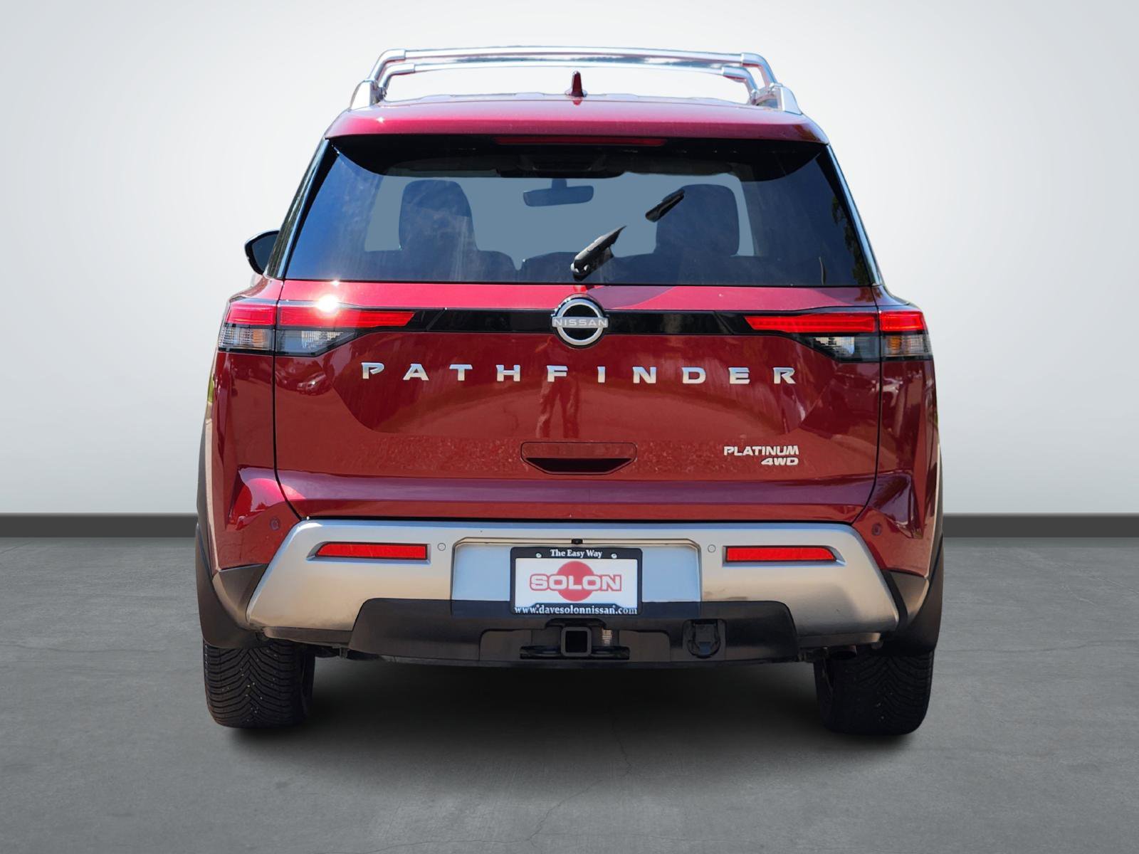 2023 Nissan Pathfinder Platinum photo 4