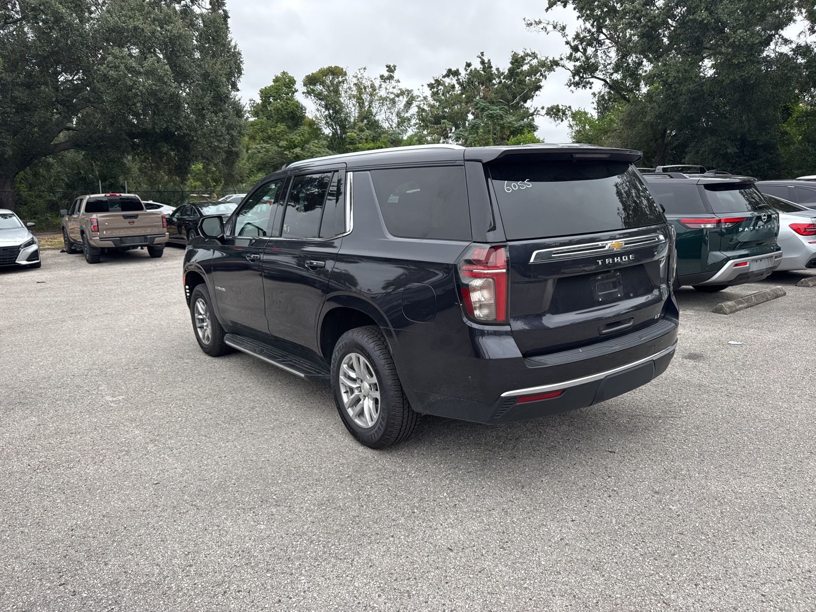 2023 Chevrolet Tahoe LT photo 2