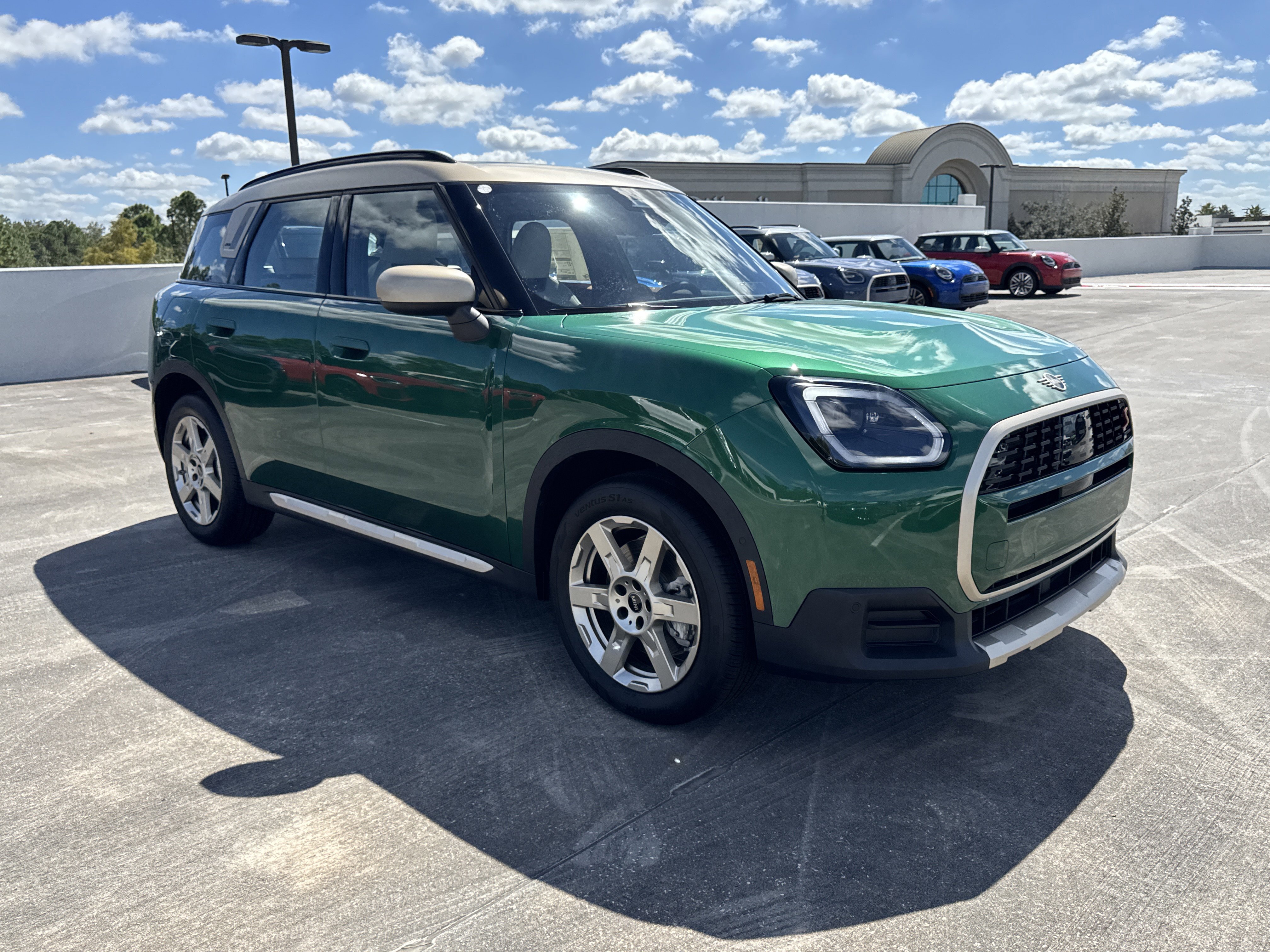 2026 MINI Countryman S's photo