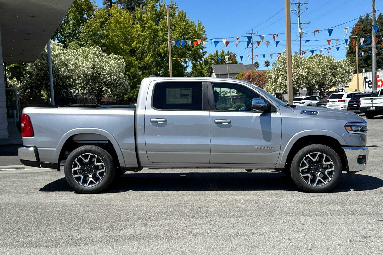 2026 Ram 1500 Laramie photo 3