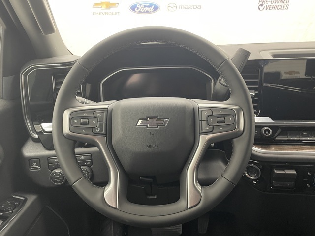 2026 Chevrolet Silverado 1500 RST photo 2