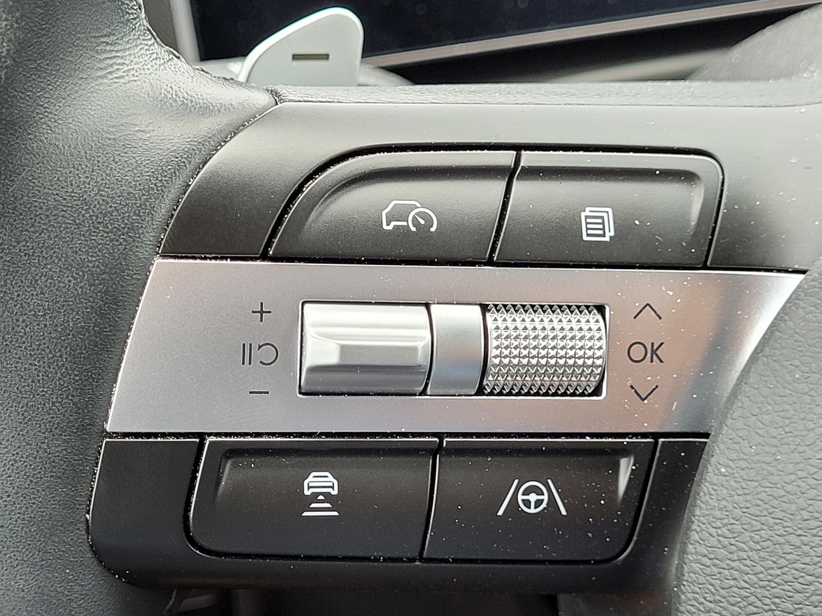 2025 Hyundai Tucson Hybrid SEL Convenience photo 21