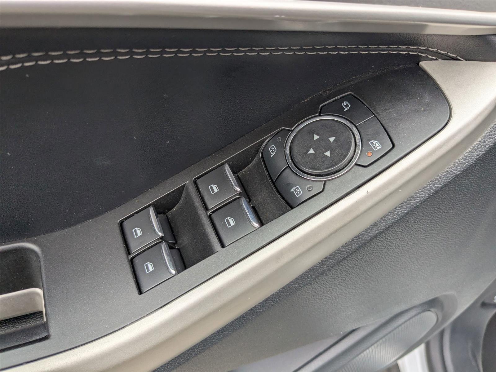 2021 Ford Explorer Limited photo 13