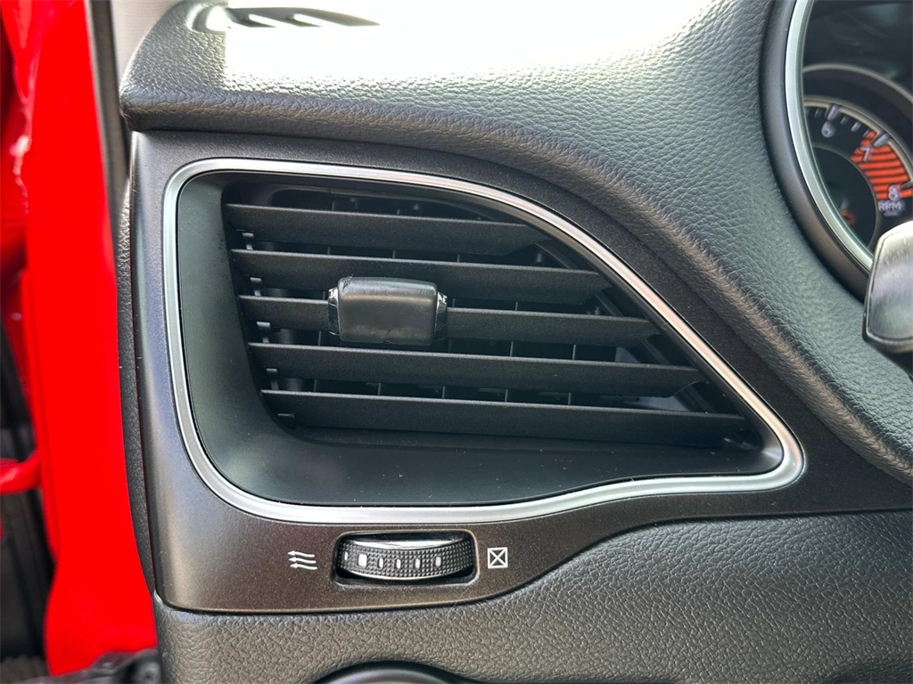 2019 Jeep Cherokee Trailhawk photo 25