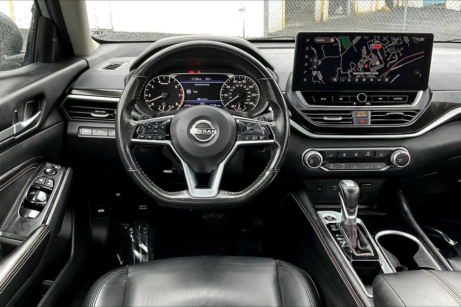 2023 Nissan Altima 2.5 SR photo 5