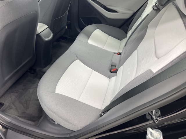 2020 Hyundai Ioniq SEL photo 11