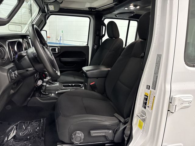 2022 Jeep Wrangler Unlimited Sport photo 4
