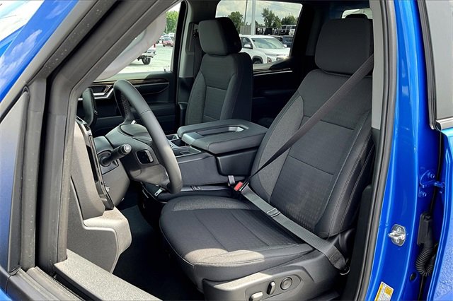 2025 Chevrolet Silverado 1500 LT photo 9