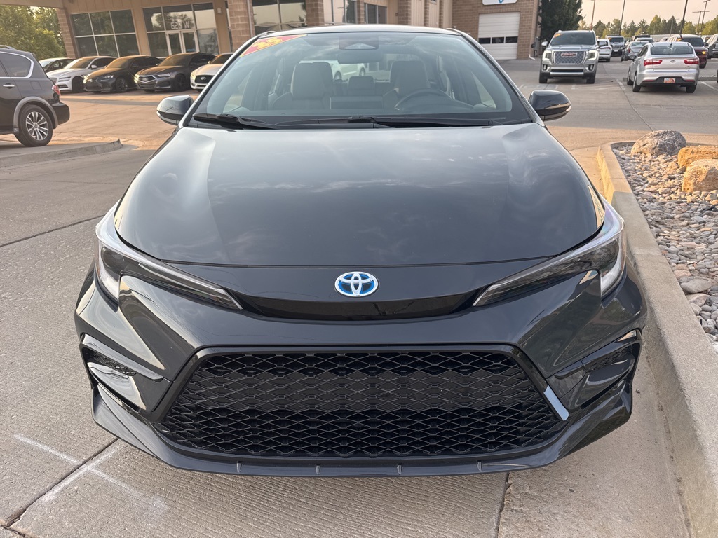 2025 Toyota Corolla Hybrid SE photo 2