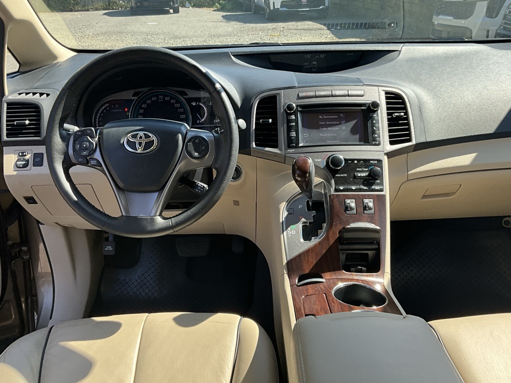 2013 Toyota Venza LE photo 24