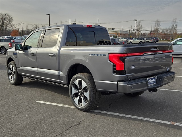 2024 Ford F-150 Lightning Platinum photo 3
