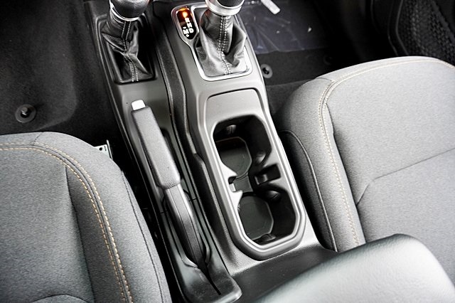 New 2025 Black Clear-Coat Exterior Paint Jeep Rubicon image 38