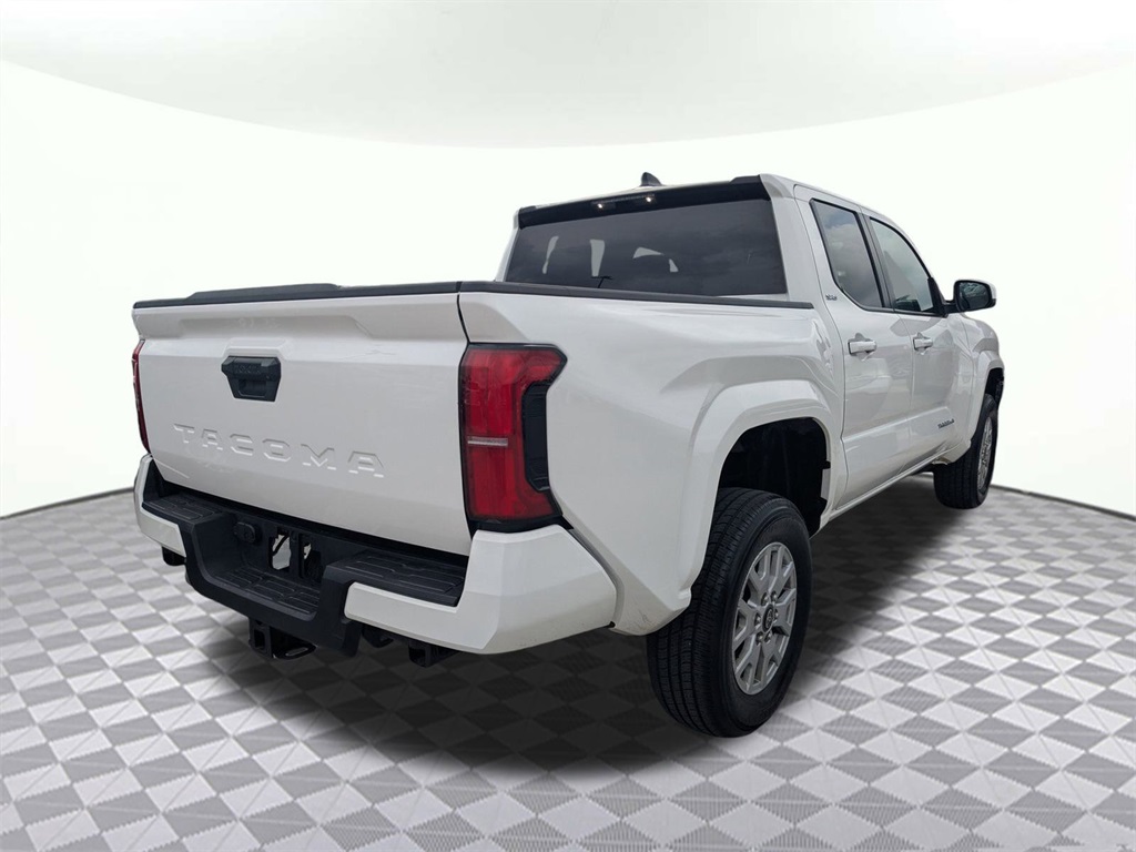 2024 Toyota Tacoma SR5 photo 2