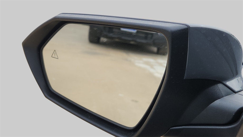 2025 Hyundai Elantra Limited photo 16