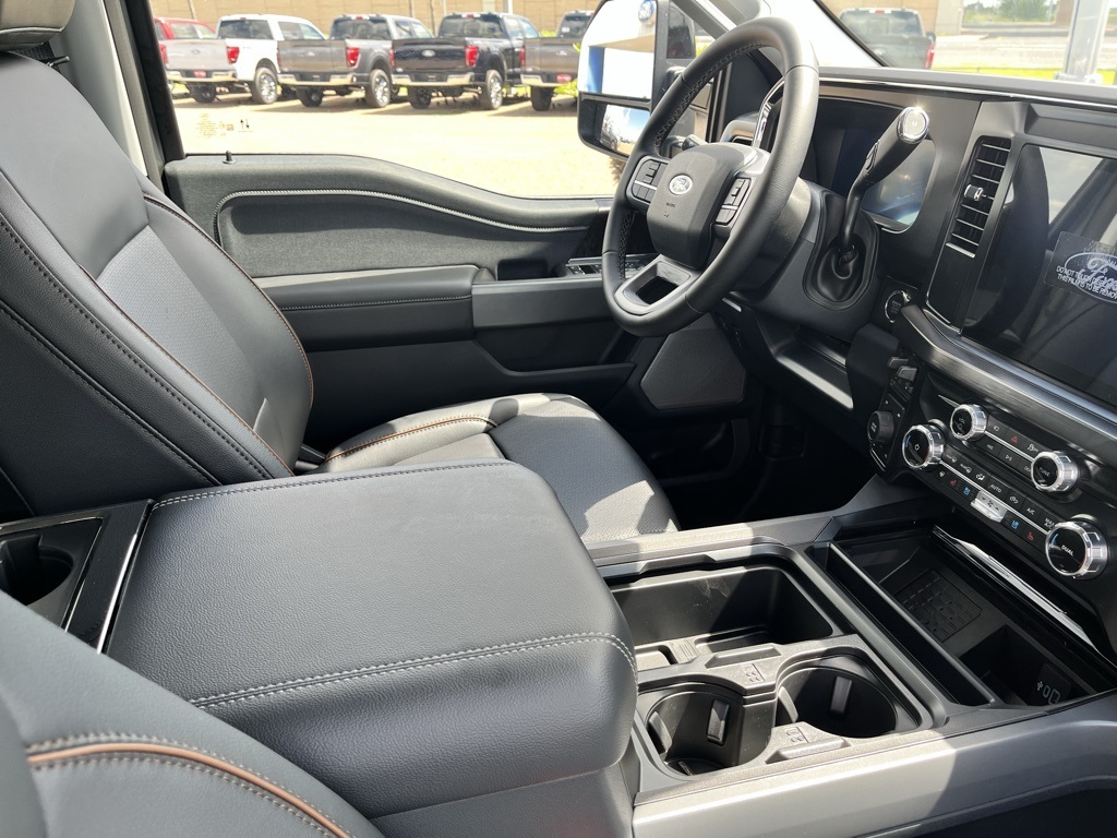 2026 Ford F-350 Lariat photo 20