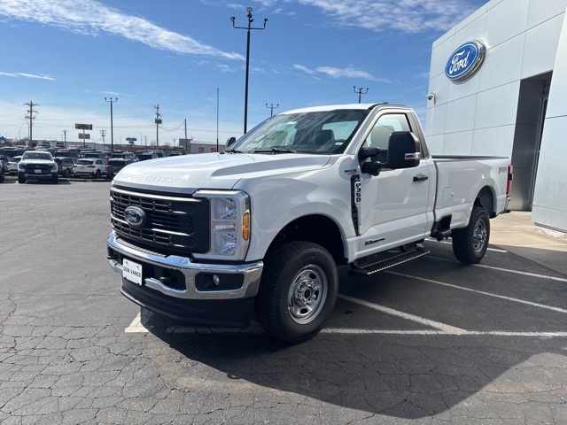 2025 Ford F-350 XL photo 2