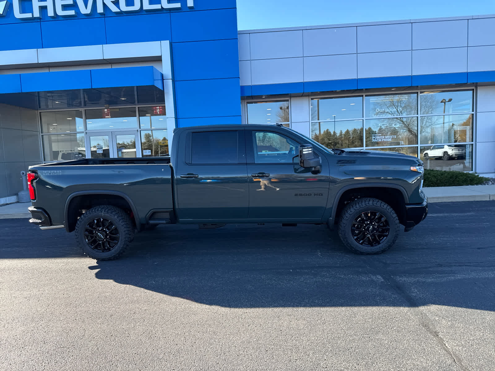 2026 Chevrolet Silverado 2500HD LTZ photo 2