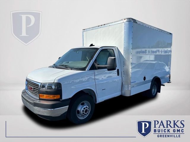 2024 GMC Savana Cutaway Work Van's photo