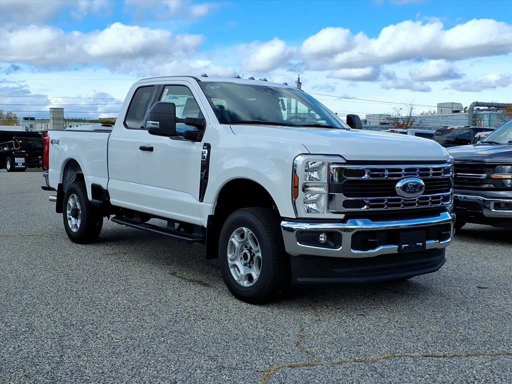 2026 Ford F-350 XLT photo 22