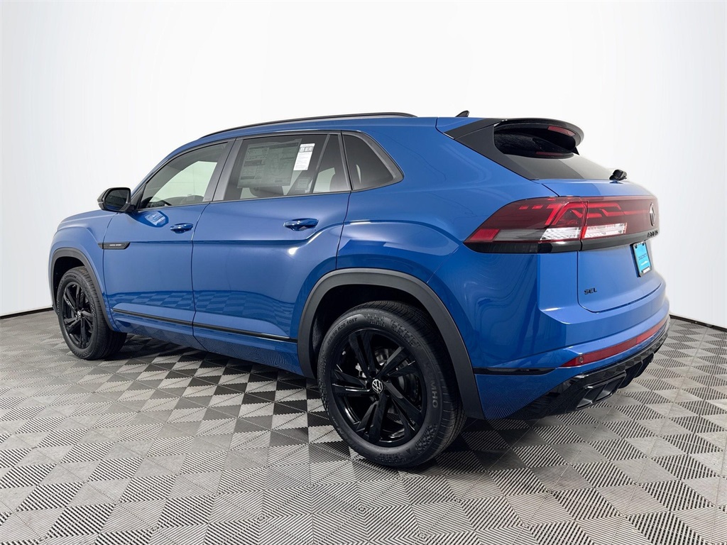 2025 Volkswagen Atlas Cross Sport SEL R-Line photo 12