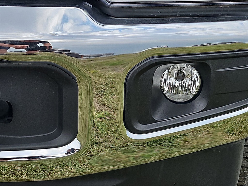 2024 Ford F-350 photo 19