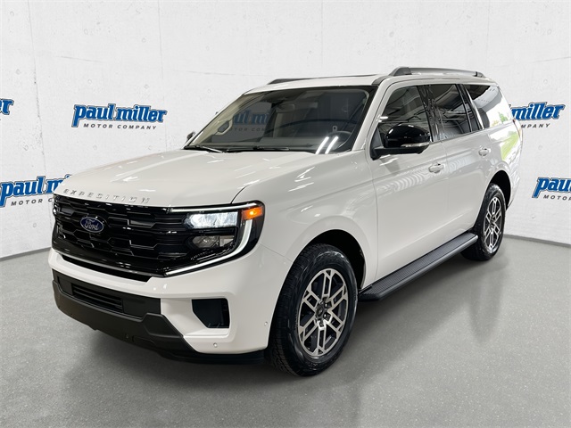 2025 Ford Expedition Active's photo
