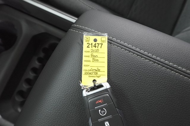 2025 Ram 1500 Big Horn photo 30