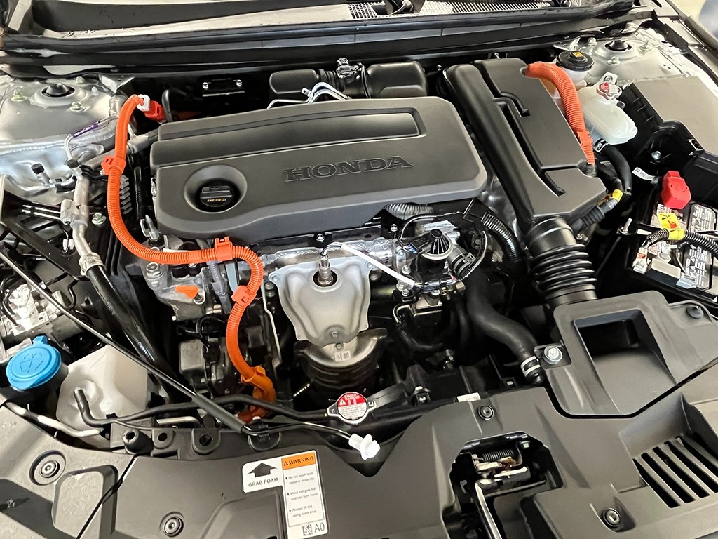 2025 Honda Accord Hybrid Touring photo 10