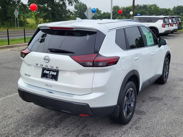 2026 Nissan Rogue SV photo 3