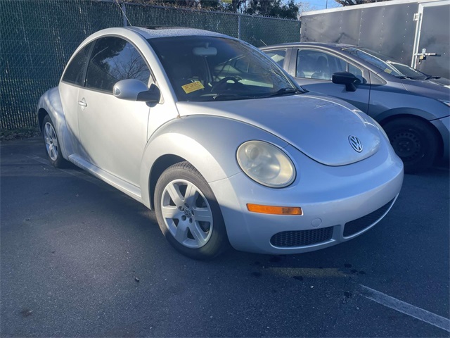 2007 Volkswagen New Beetle 2.5's photo