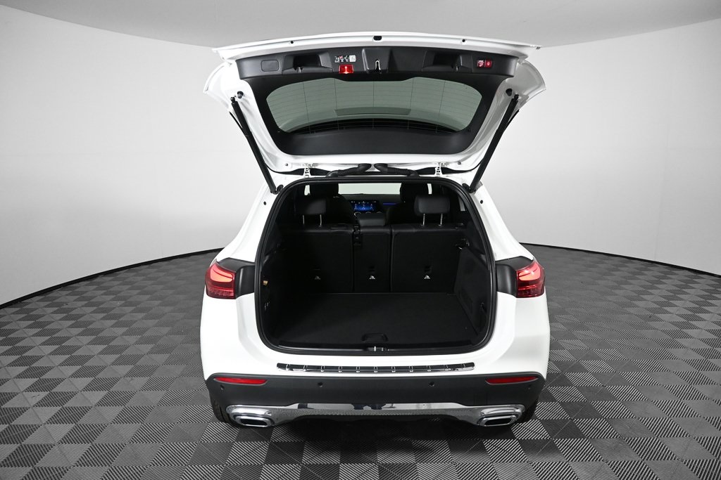 2026 Mercedes Benz GLA 250 photo 24