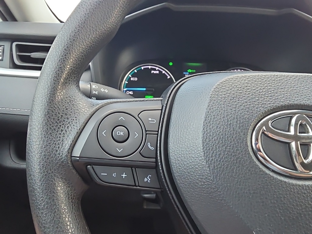 2020 Toyota RAV4 Hybrid LE photo 19