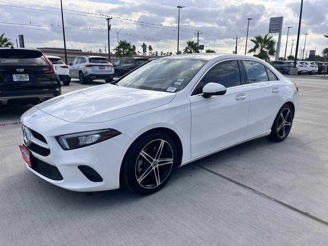 2022 Mercedes Benz A 220 photo 3