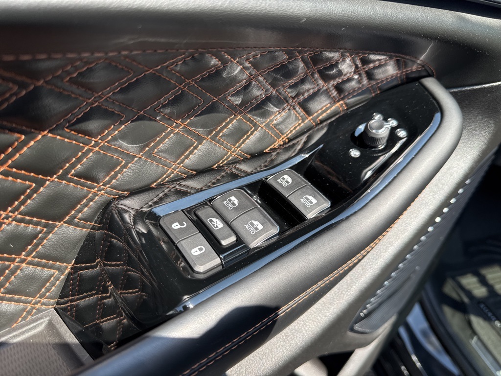 2023 Jeep Grand Cherokee Summit photo 16