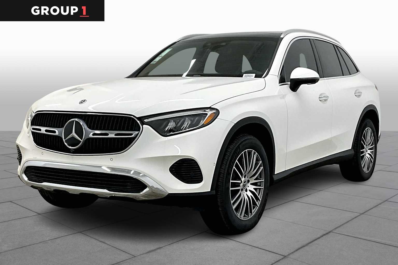 2025 Mercedes-Benz GLC Base's photo