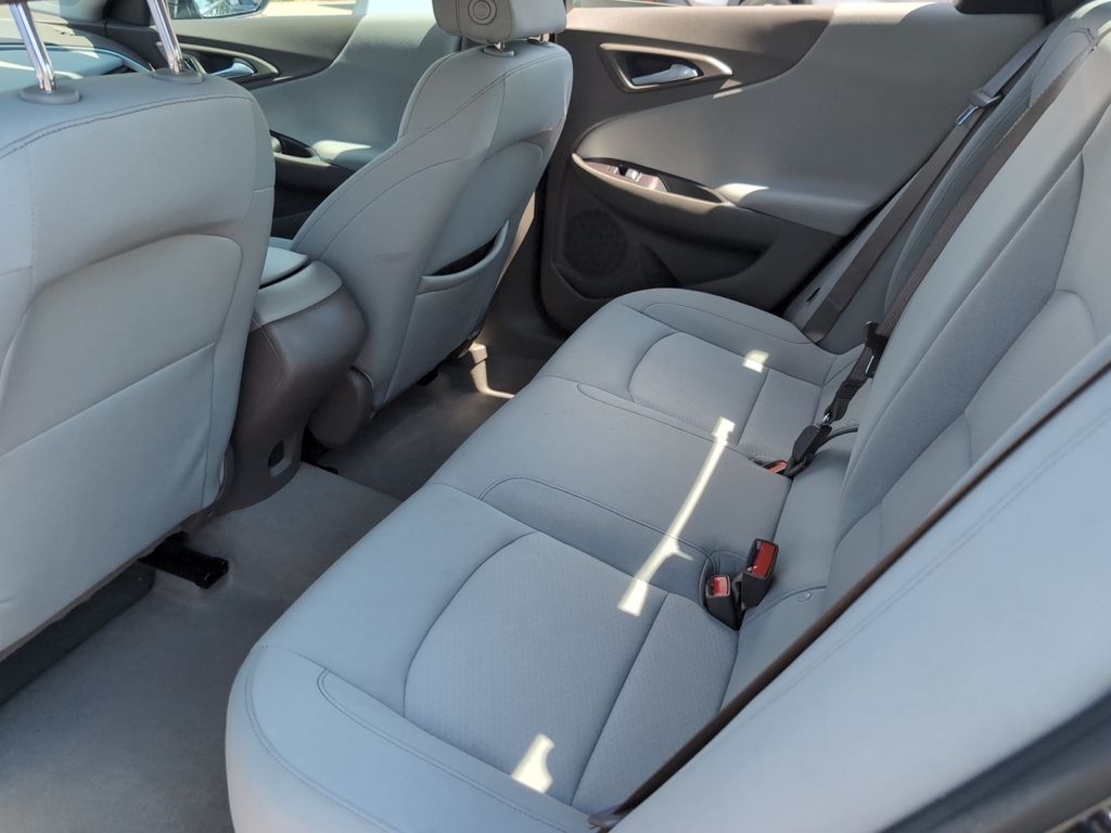 2023 Chevrolet Malibu LS photo 19